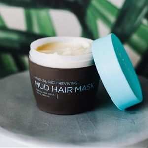 Mineral-Rich Reviving Mud Hair Mask